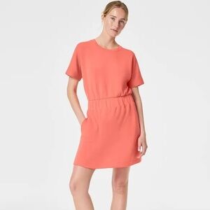 Spanx Airessentials Cinched waist T-shirt Dress sunset peach size Large
